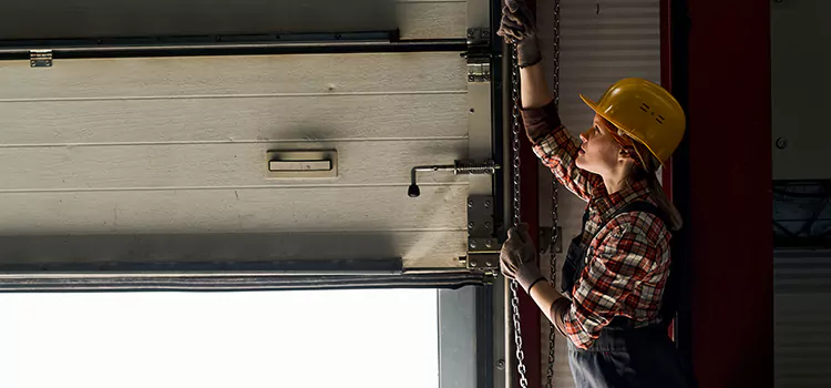 Addressing Common Garage Door Stoppage Issues in Metairie, LA